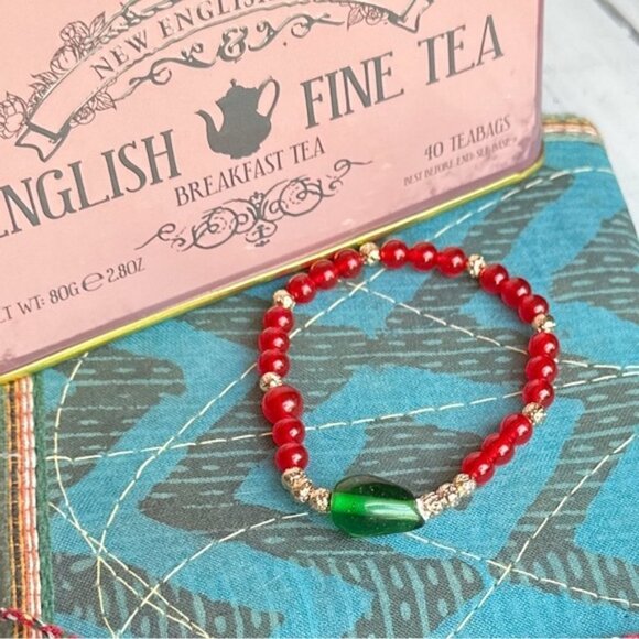 Untreated ruby gold lava rock beaded bracelet/July birthstone - Picture 1 of 10